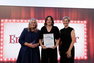 Amana Living IMAGE Emily Raynor C with Chair Sue Wilson L and CEO Stephanie Buckland