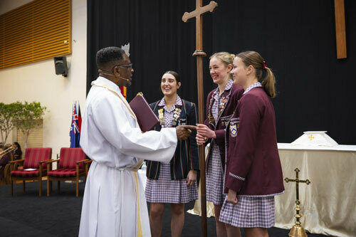 St Marys AGS Fr Gift Photo 3