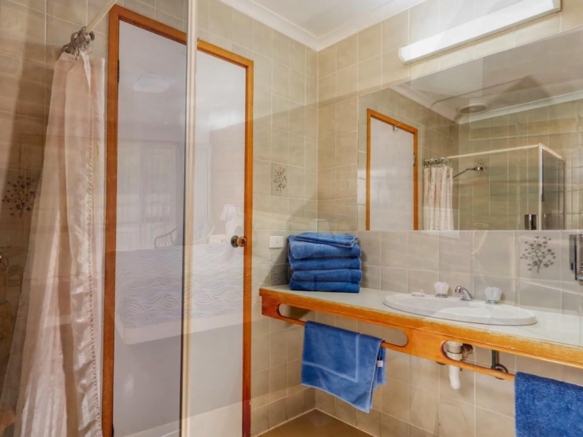 RENOWNED  LEASEHOLD MOTEL -  SWAN HILL  REGION