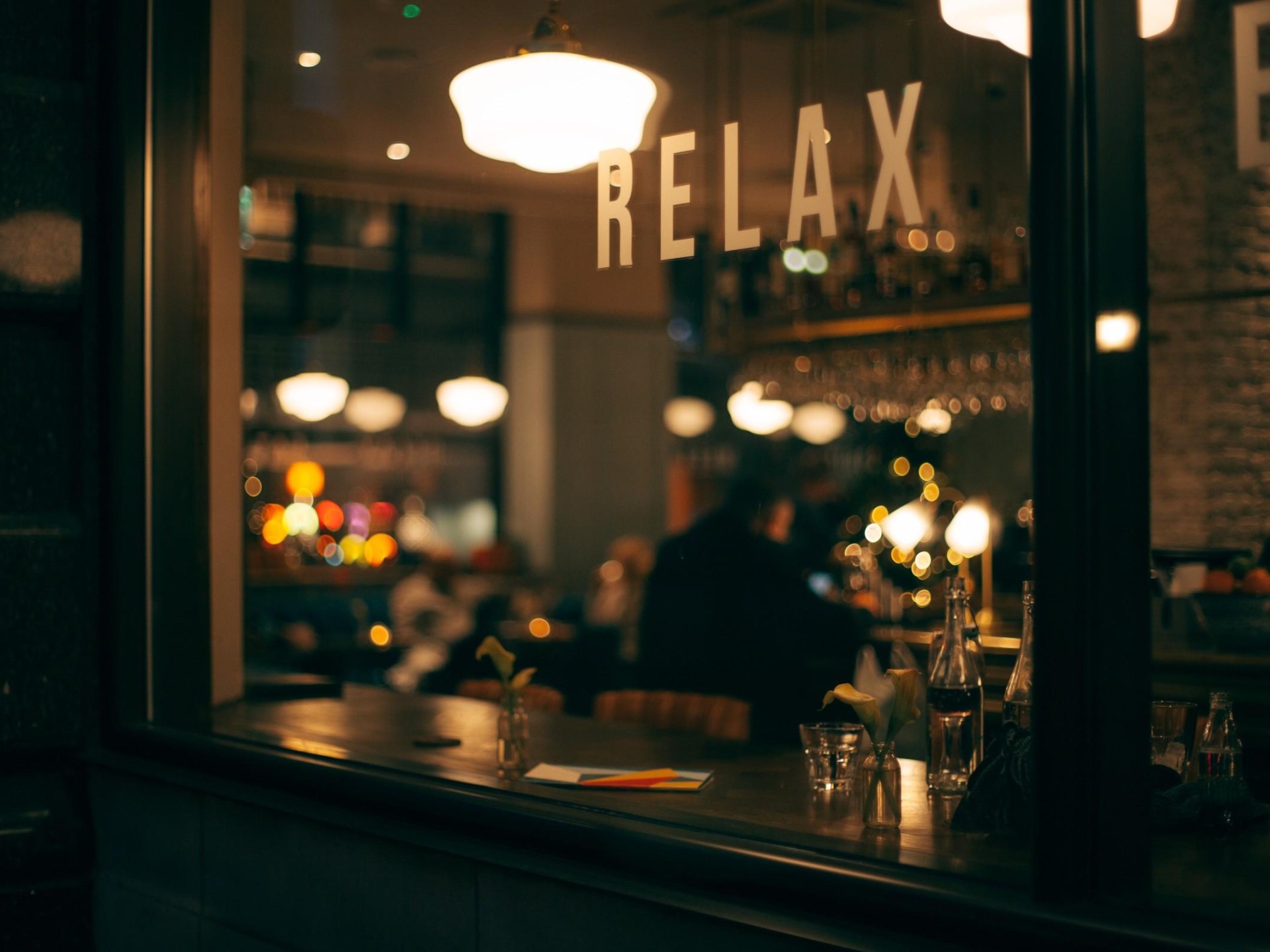 Small Bar/cafe  Exceptional Presentation - Reduced !!! Time To Go !!!