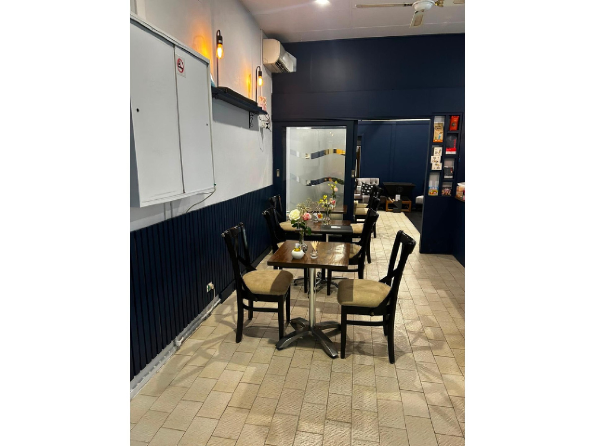 Fully-Equipped Caf for Sale in Croydon with Secure Lease, Well-Presented Fit-Out