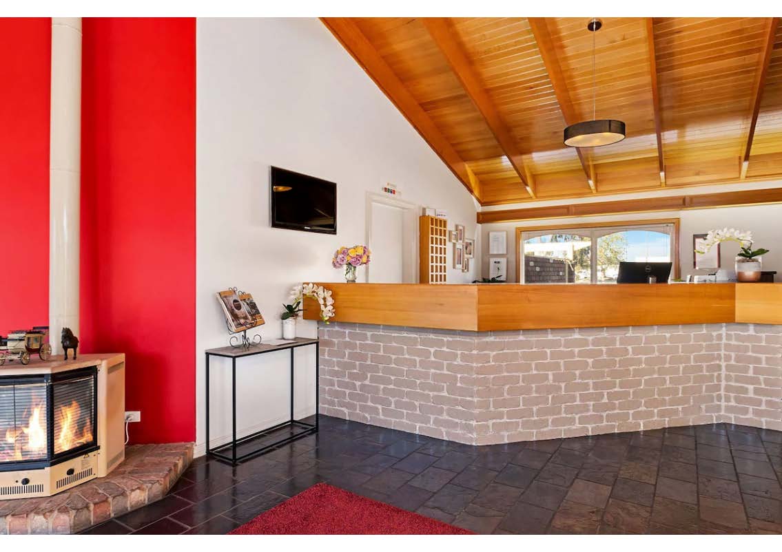 Large number of rooms with long lease