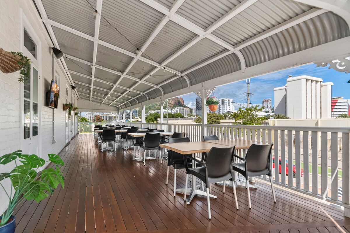 Fully Renovated Turn Key Hotel waiting for YOU!