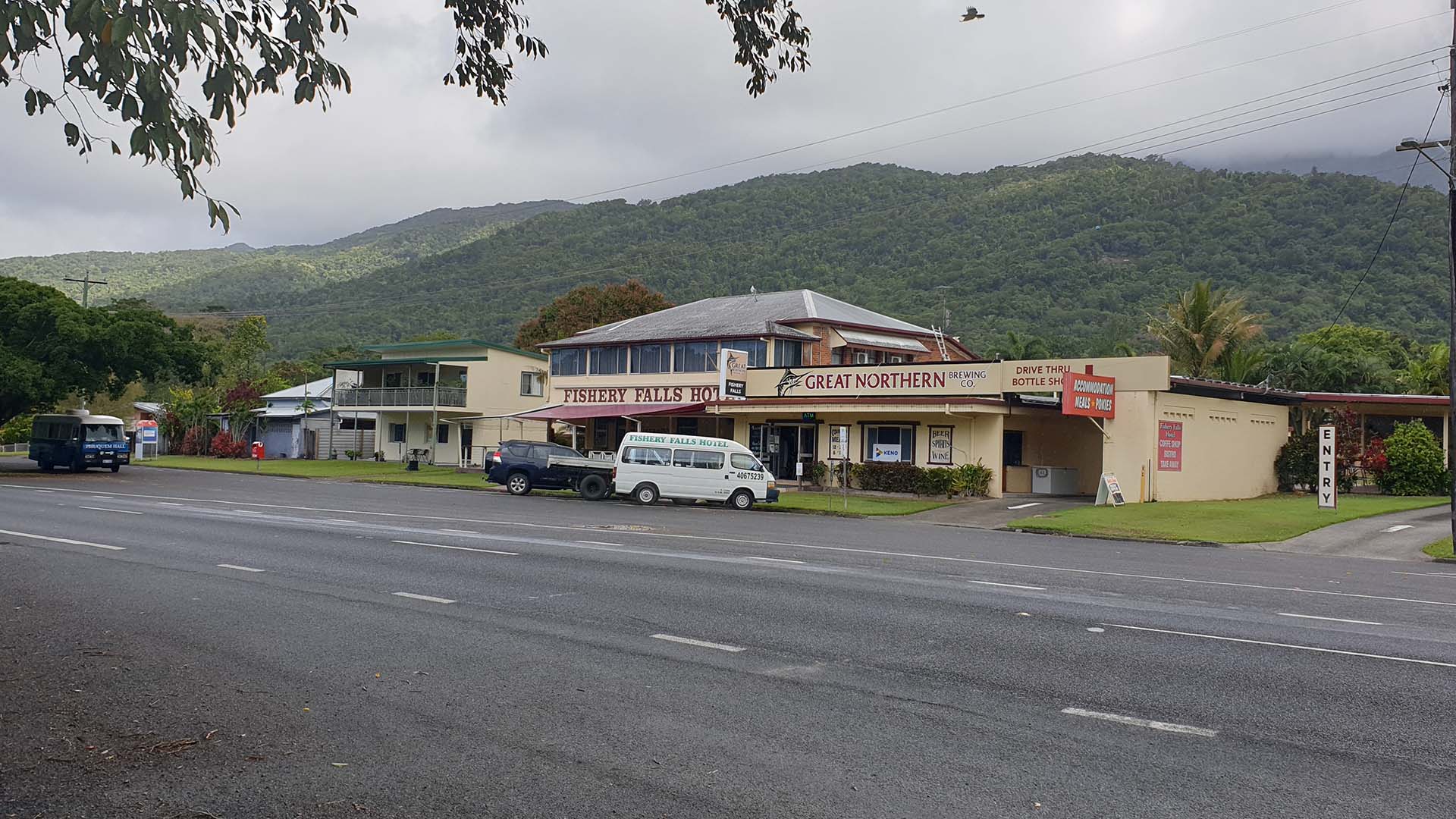 Iconic Highway Hotel with Multiple Income Streams