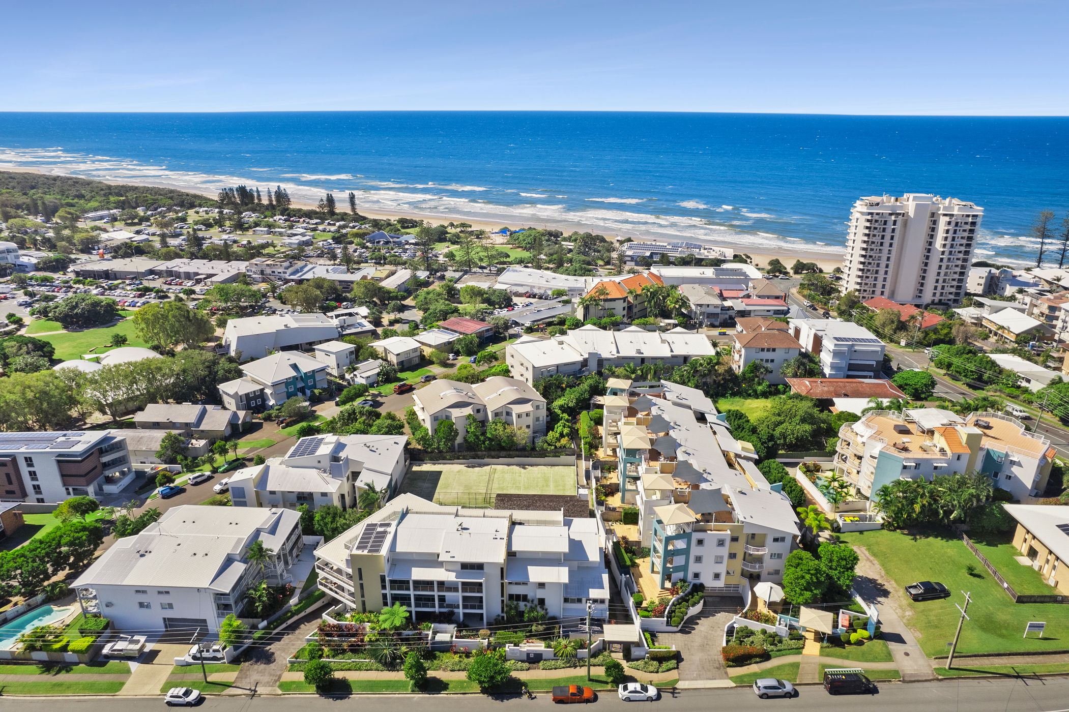 Luxury Resort Investment: Price Reduction and High Returns Await You