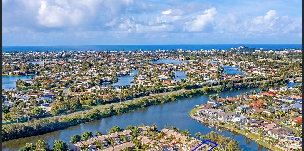 5/6 Bedroom Home PLUS Commercial Income Streams
