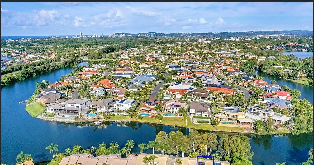 5/6 Bedroom Home PLUS Commercial Income Streams