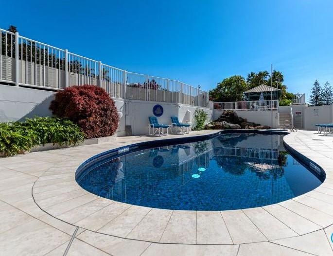 Blue Chip MR with Marina-Front Residence & Significant BC Salary