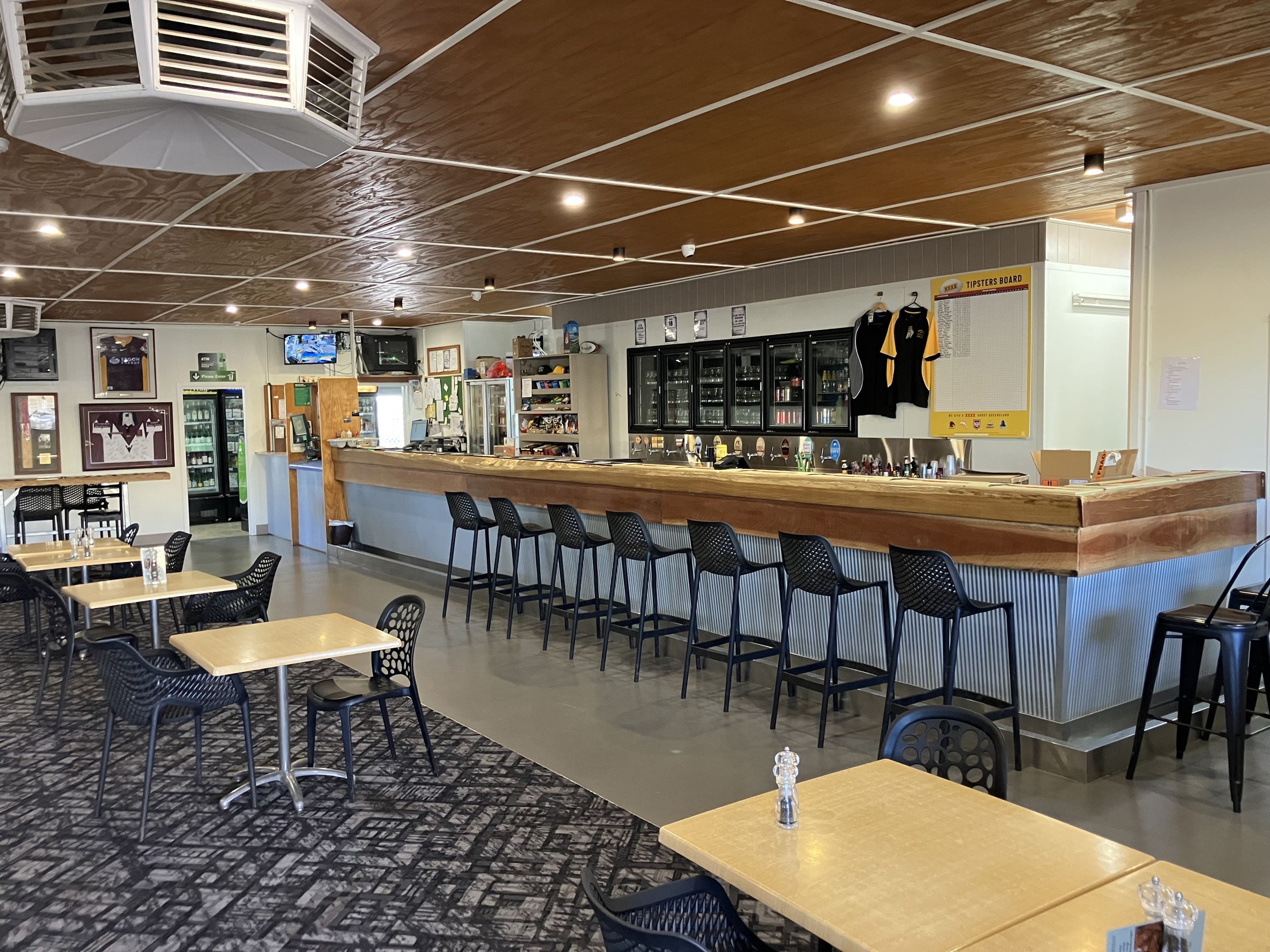 ICONIC WESTERN QLD HOTEL/MOTEL/CARAVAN PARK OPPORTUNITY - 2798MF