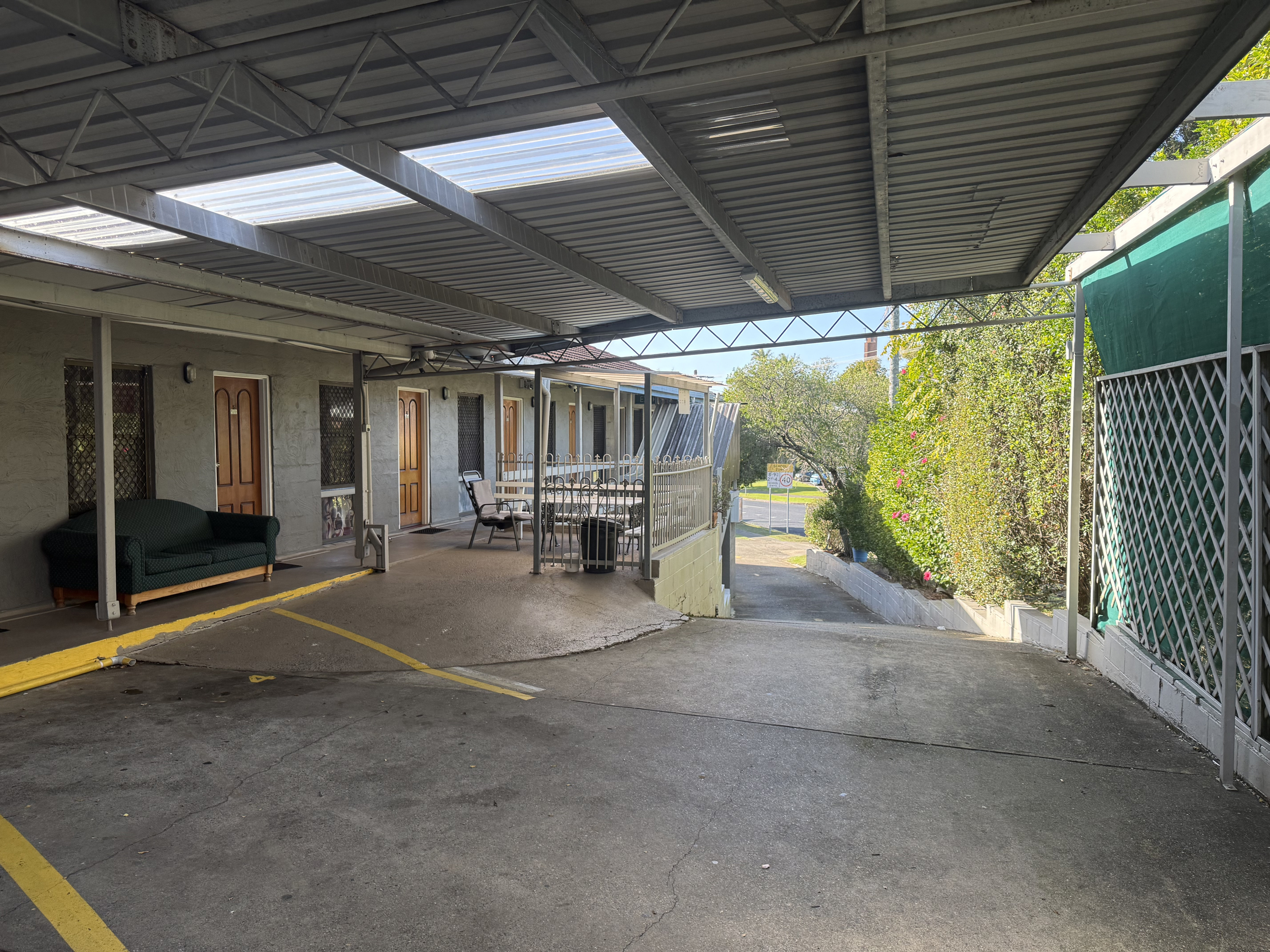 Mid NSW Coastal City - Freehold Motel and Workers Hostel - Renovation Dream - 1950MF