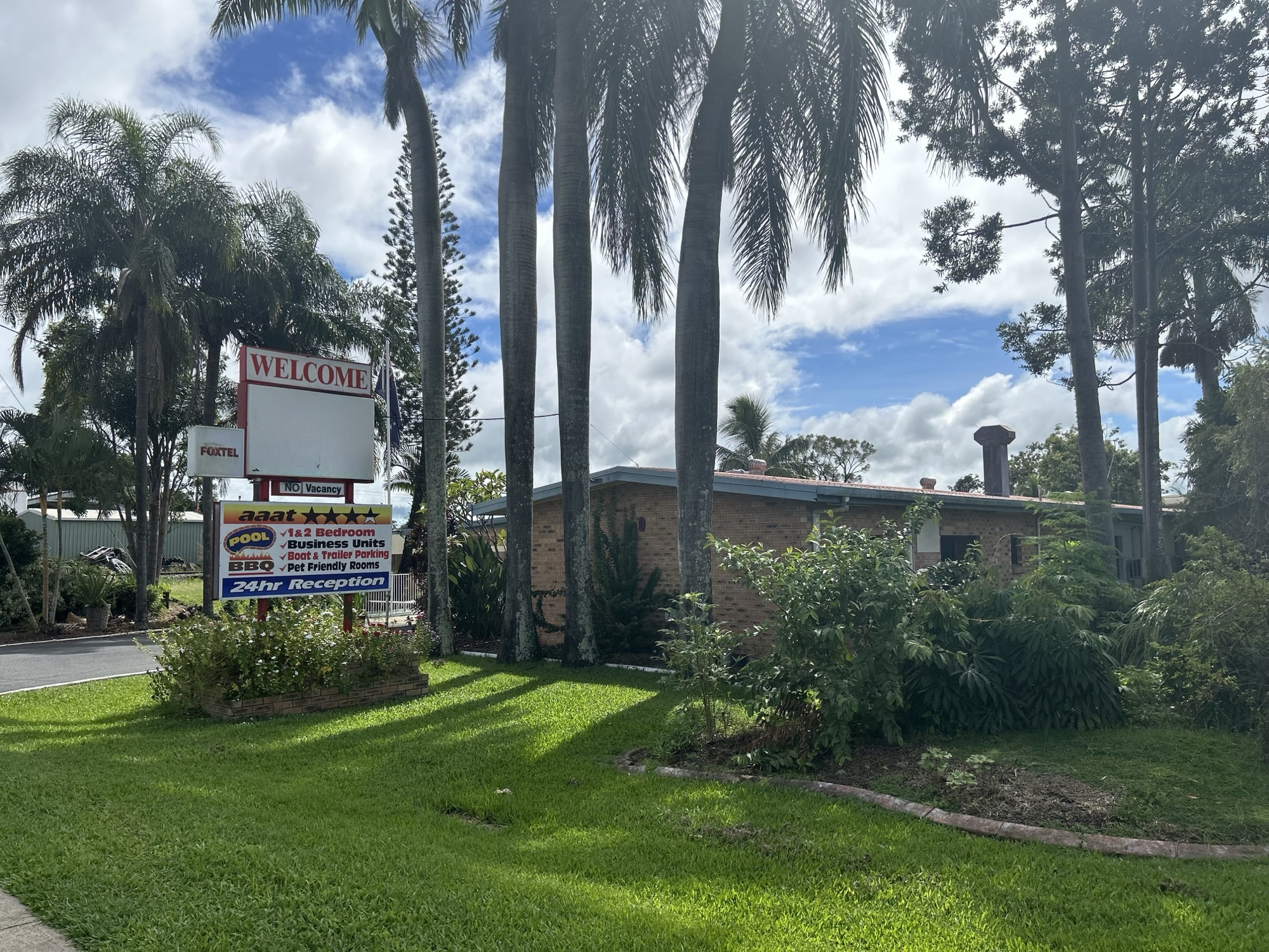 SMALL EASILY MANAGED, TRAMWAY MOTEL - 2086ML