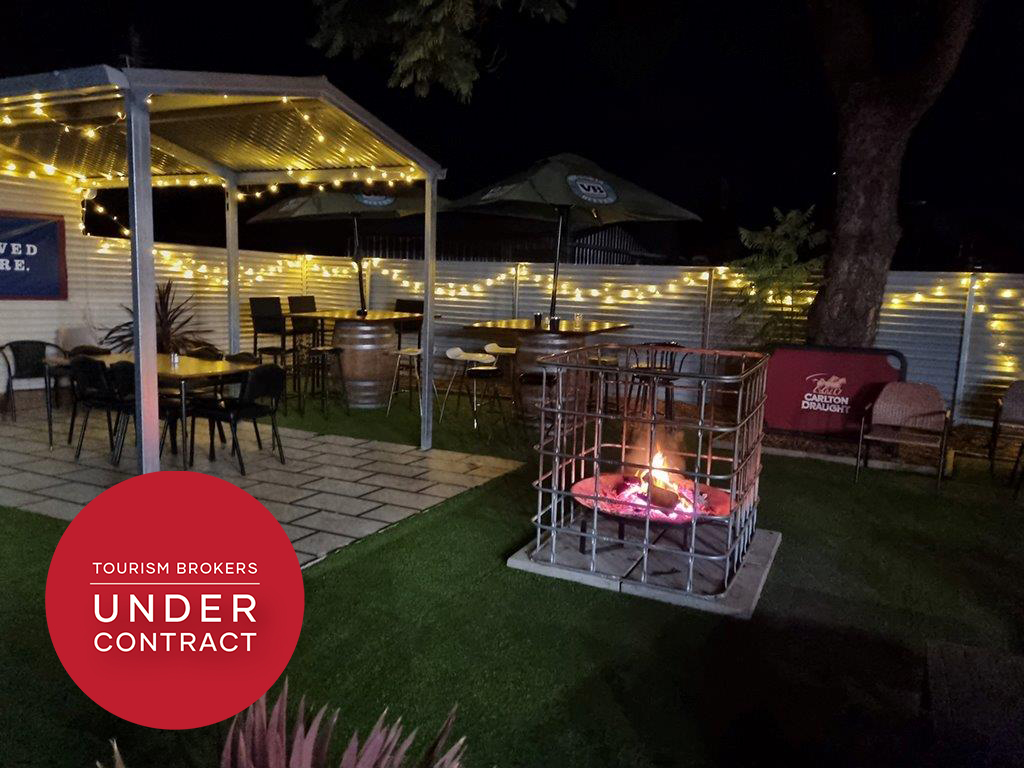 AN AMAZING FREEHOLD HOTEL OPPORTUNITY AWAITS - 109HF