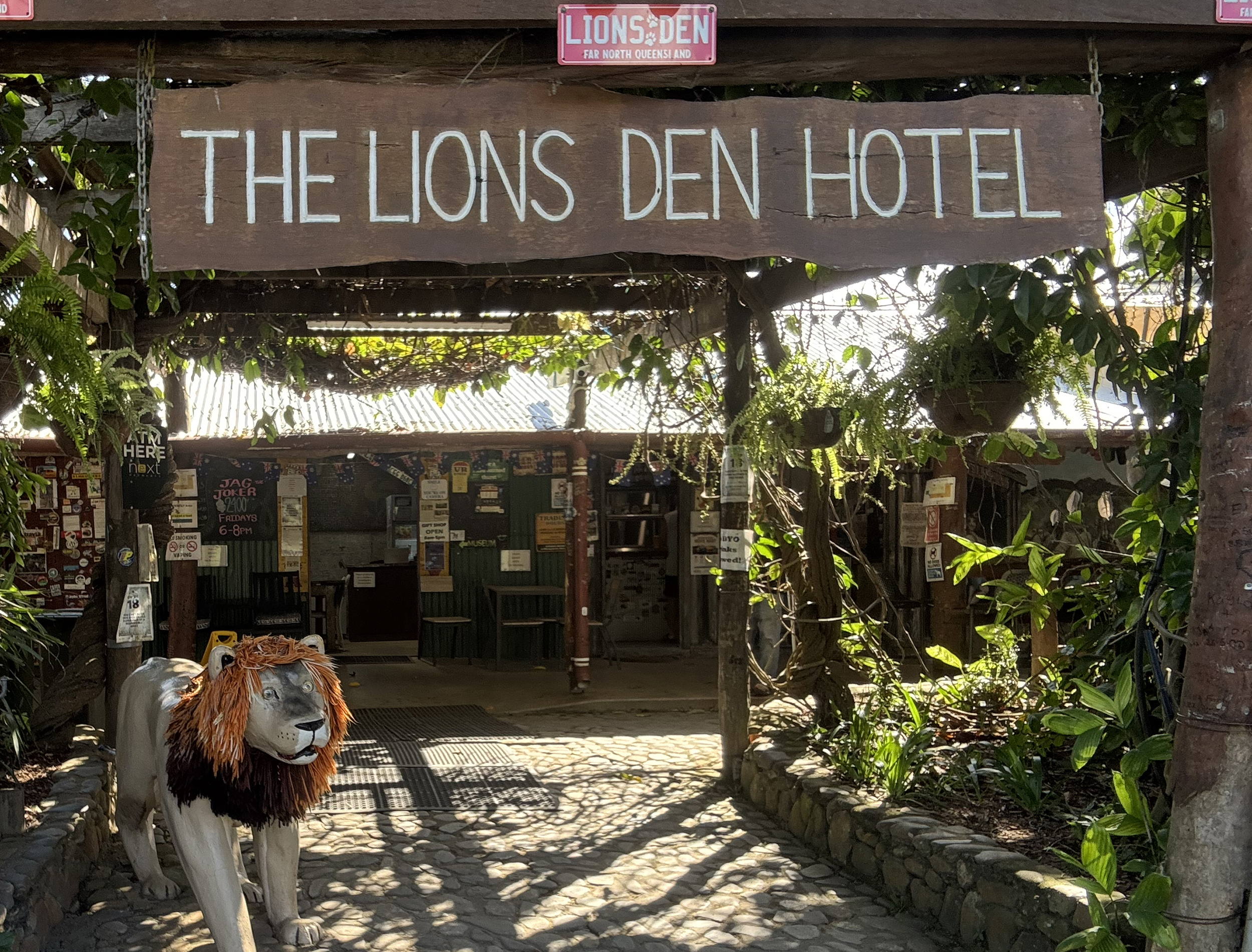 THE LEGENDARY LIONS DEN HOTEL (FREEHOLD) - 152HF