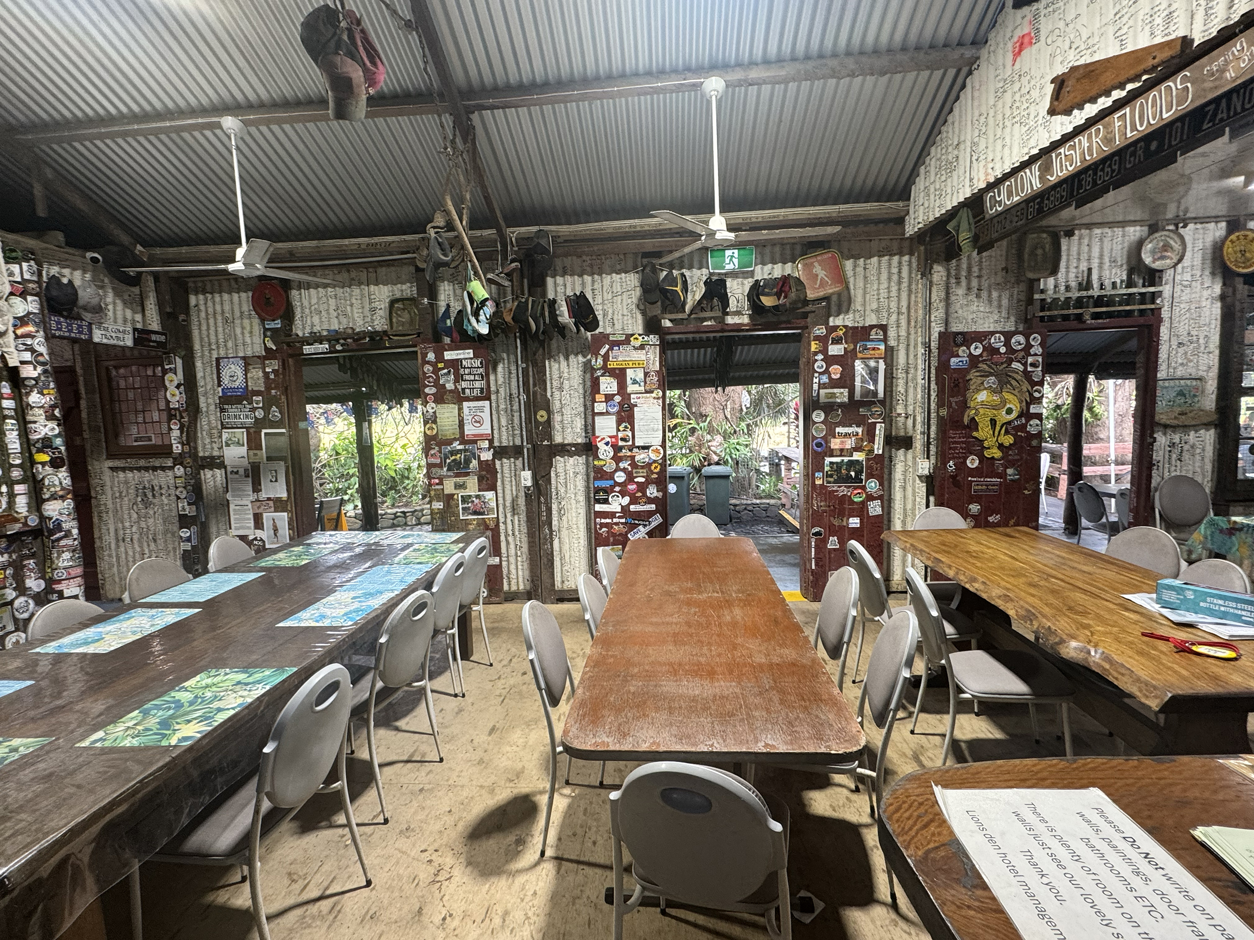 THE LEGENDARY LIONS DEN HOTEL (FREEHOLD) - 152HF