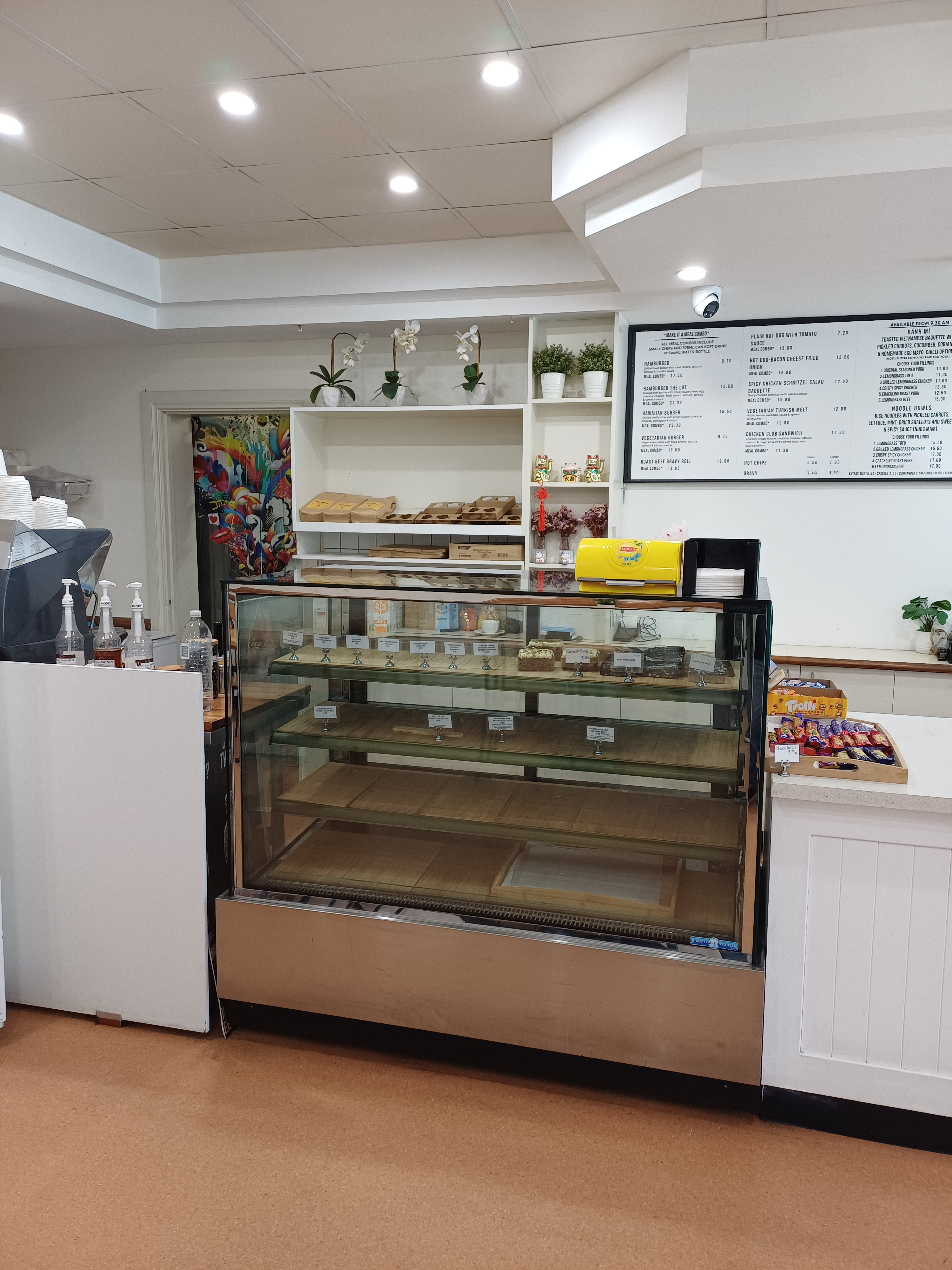 5 Day Caf / Lunch Bar in Balcatta