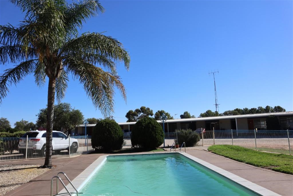 12-Room Leasehold Motel Offering Strong Profits, a 30-Year Lease & Lifestyle Opportunity