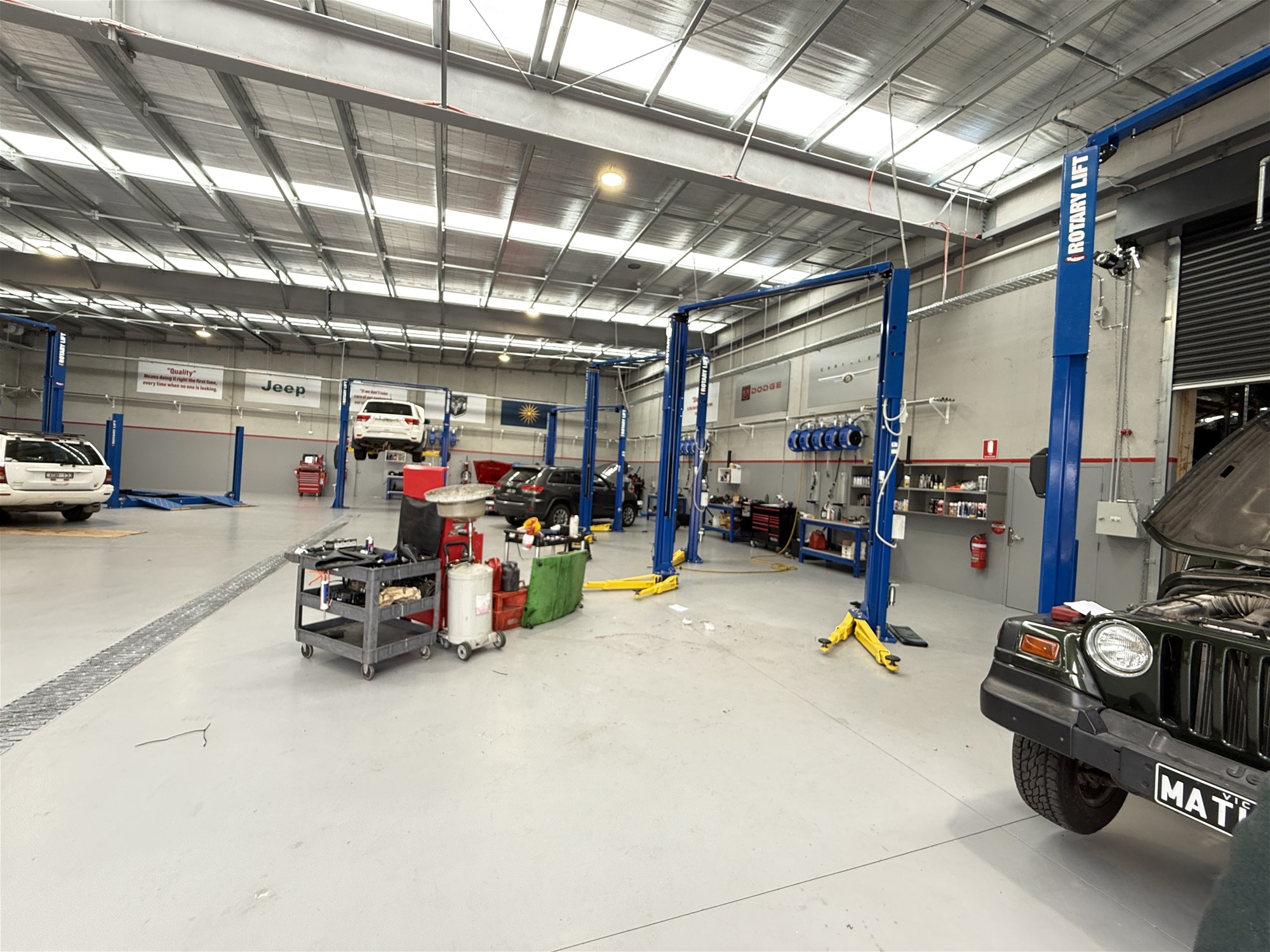 Profitable car mechanic workshop with additional Income from Parts Sales