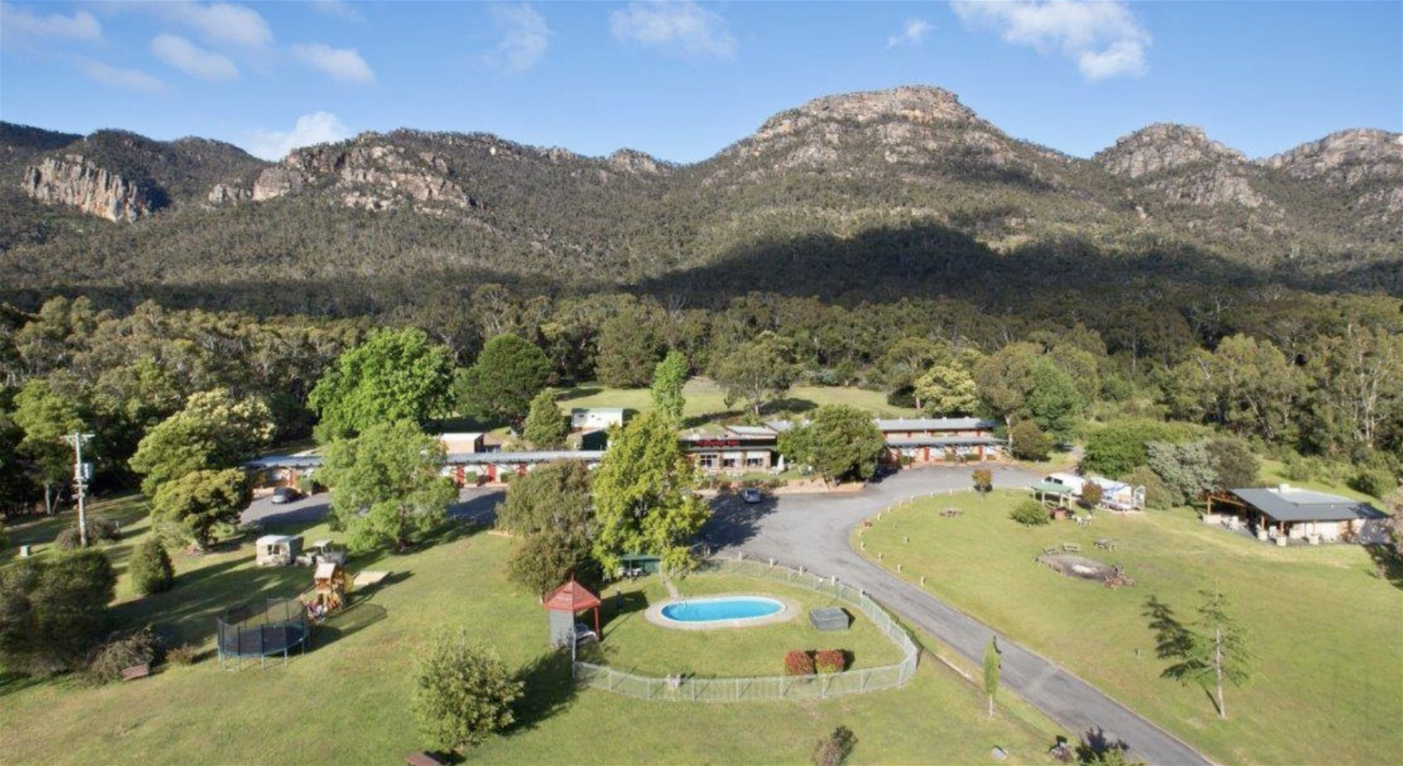 Leasehold  Motel with Restaurant in Tourism Hotspot Halls Gap