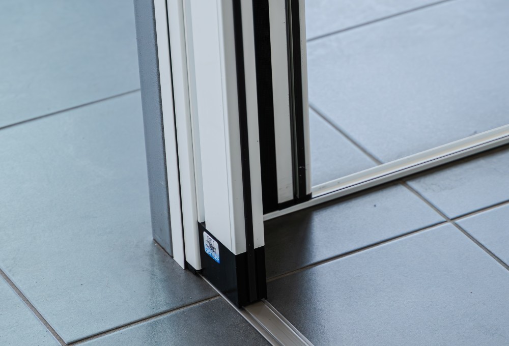 Leading Retractable Screen Manufacturer Business for Sale (Our Ref: V2087)