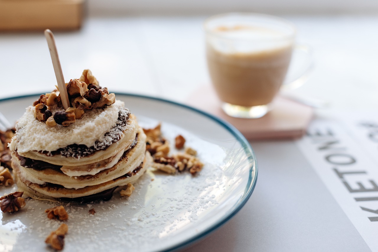 CAFE OPPORTUNITY IN A FANTASTIC LOCATION!