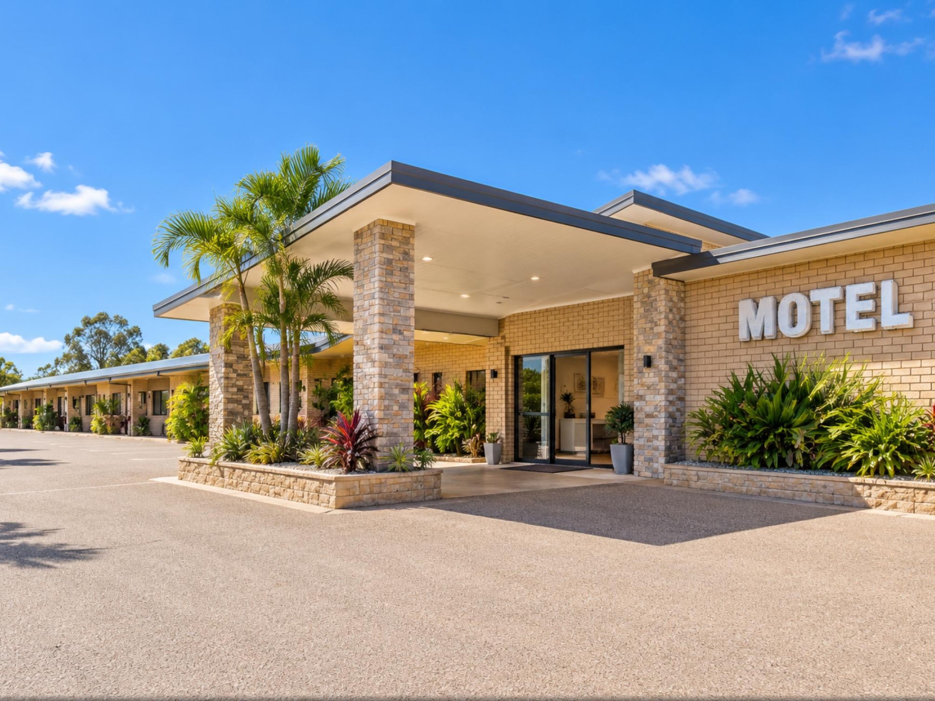 UNDER CONTRACT - Freehold Motel with Licensed Restaurant & Bar | Regional WA |fully under management