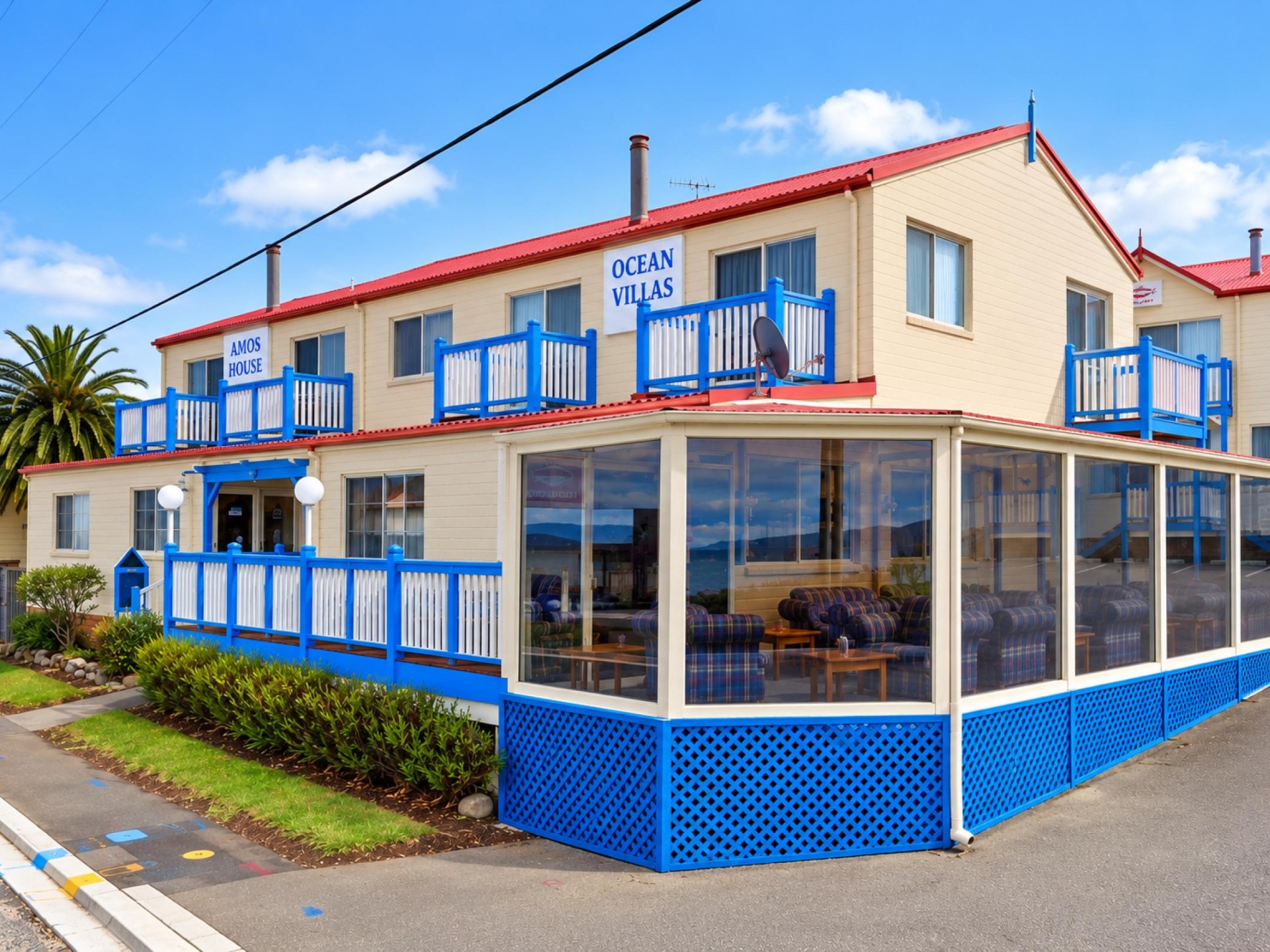 Sea Change East Coast Tasmania 7 Holiday Ensuite Rooms 3 BR Owners Home + Restaurant Freehold