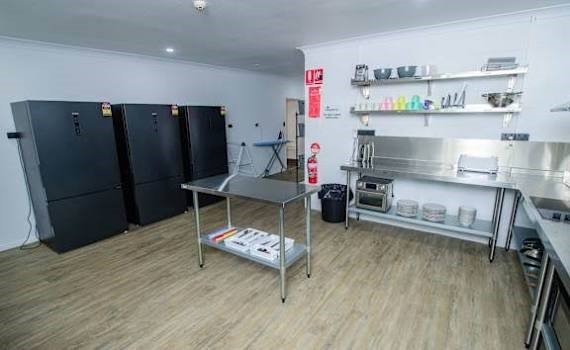 $160K NETT PROFIT | 90% OCCUPANCY | 20-BED FEMALE-ONLY HOSTEL | BAR/RESTAURANT READY TO OPEN
