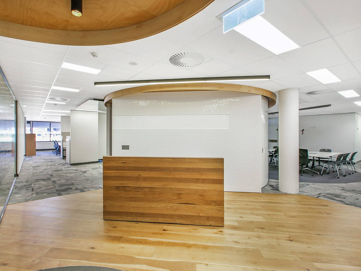 FITTED OUT OFFICES - ATTRACTIVE RENT!!