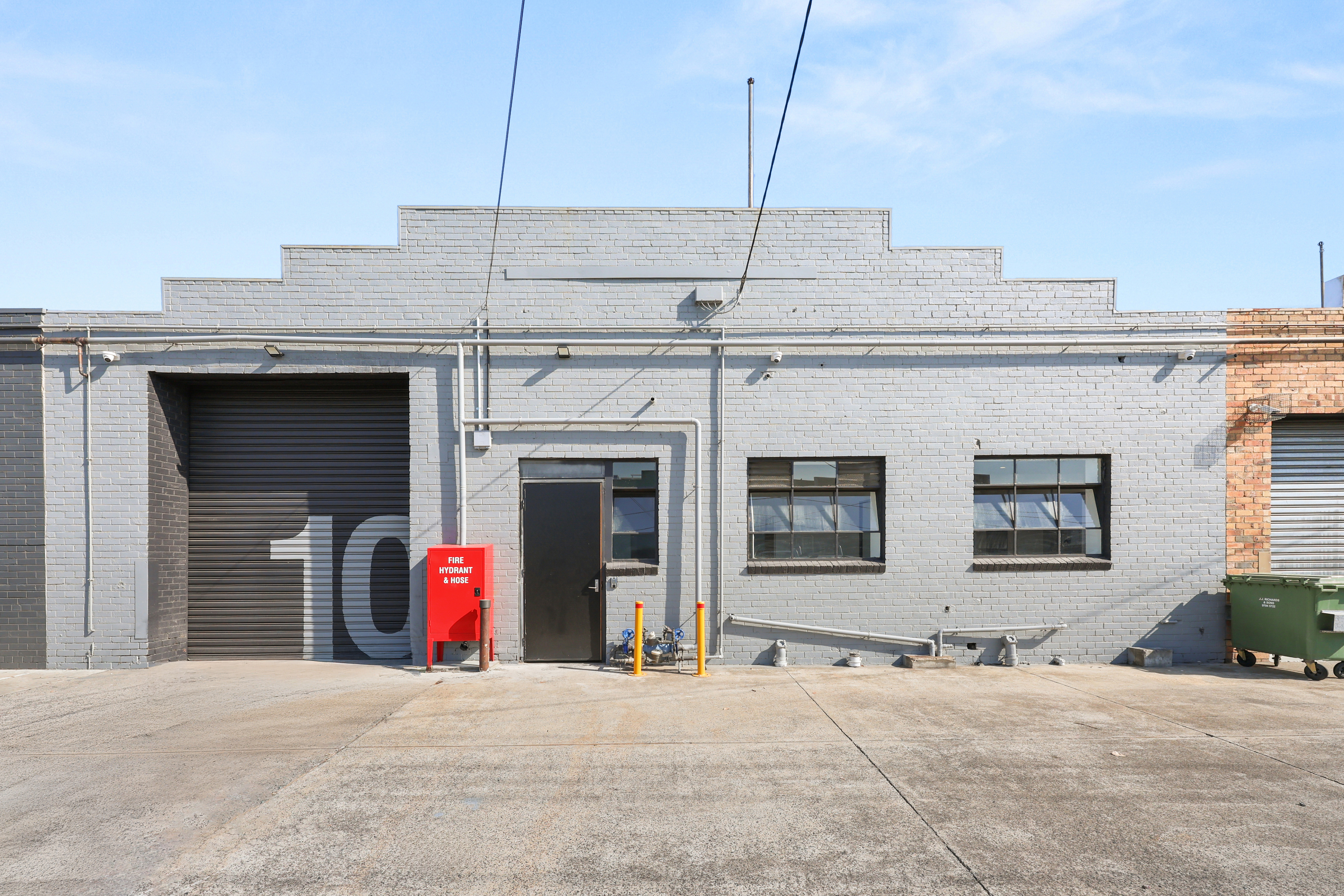 Refurbished Office/Warehouse In Prime Clayton South