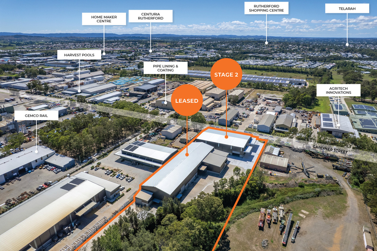 1,906sqm high-clearance workshop with 20-tonne overhead crane