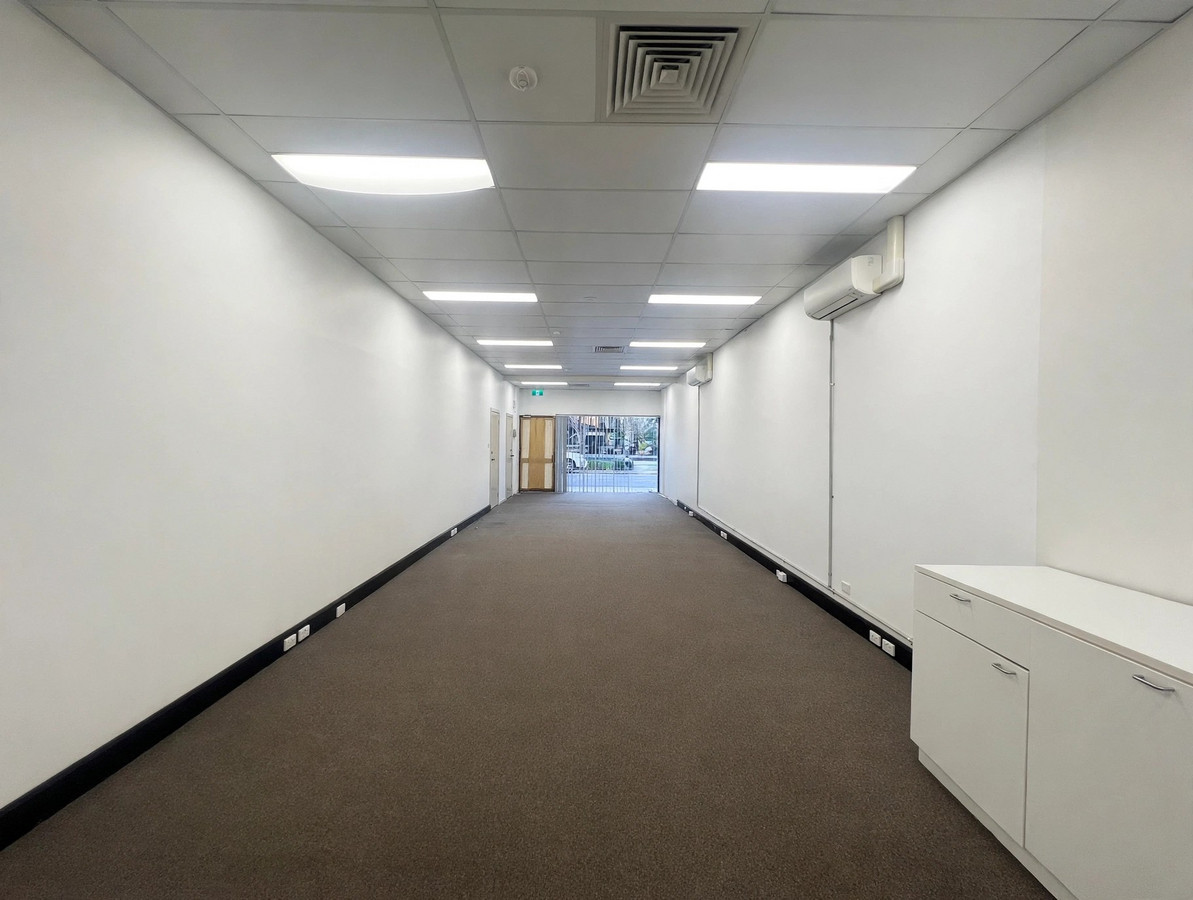 Hi Exposure retail or office in central location