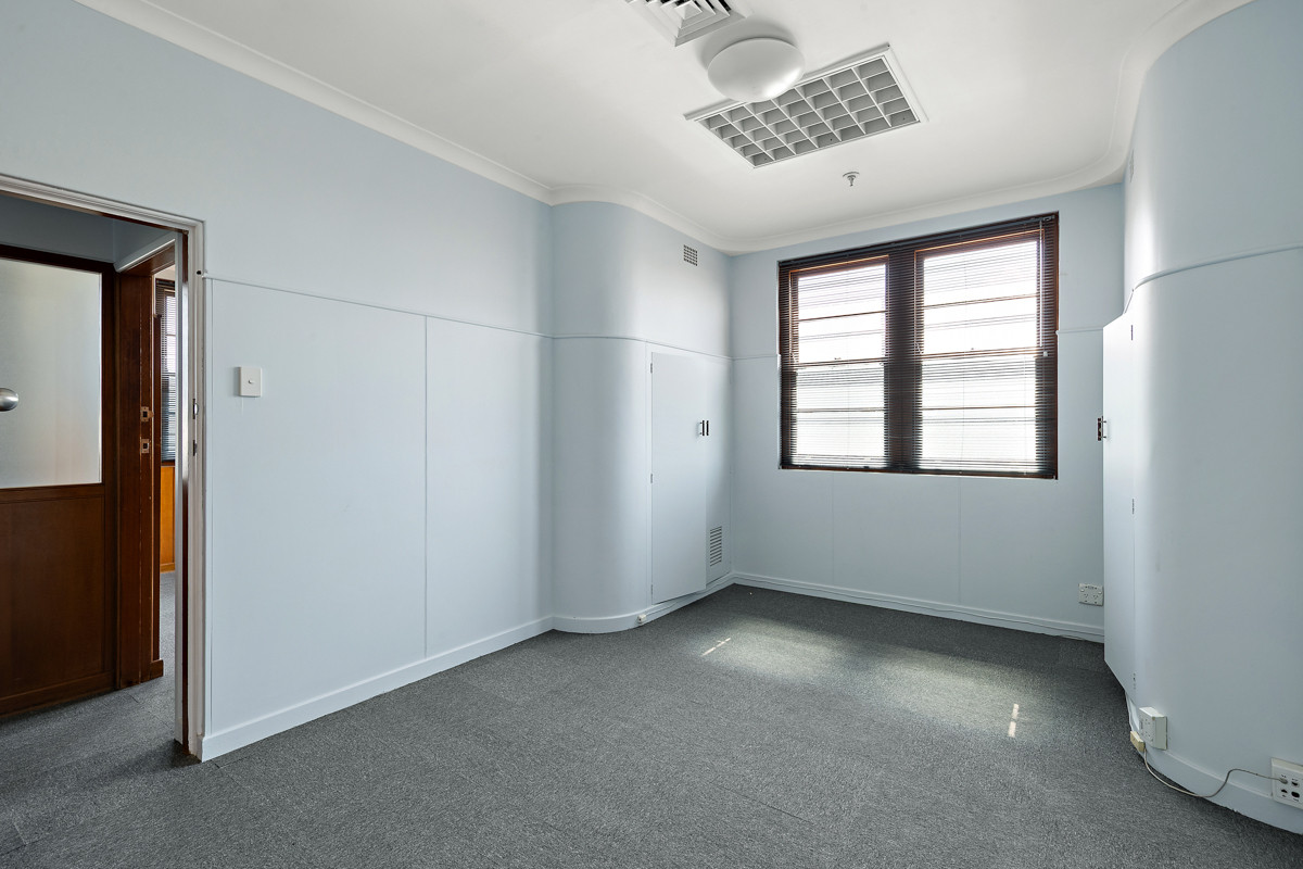 Affordable consult rooms available