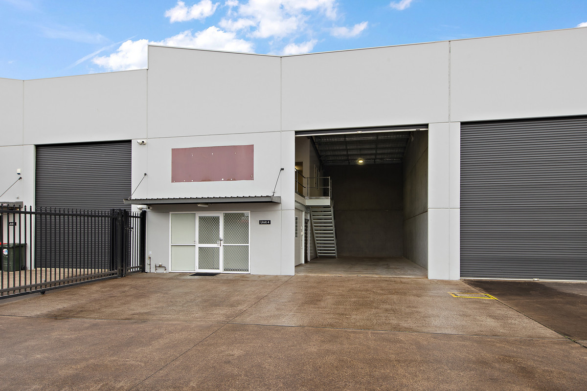 Industrial unit with coolroom and food production fitout