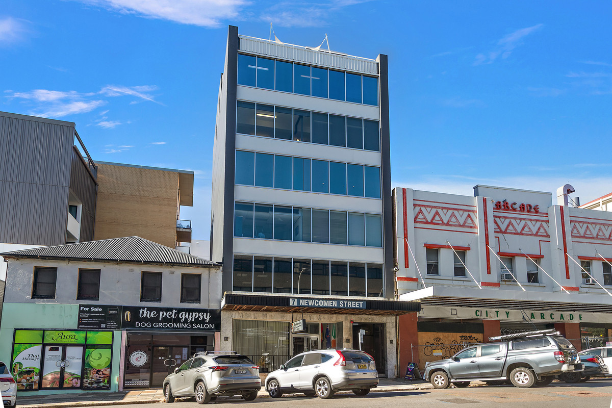 Affordable CBD office with harbour views and natural light