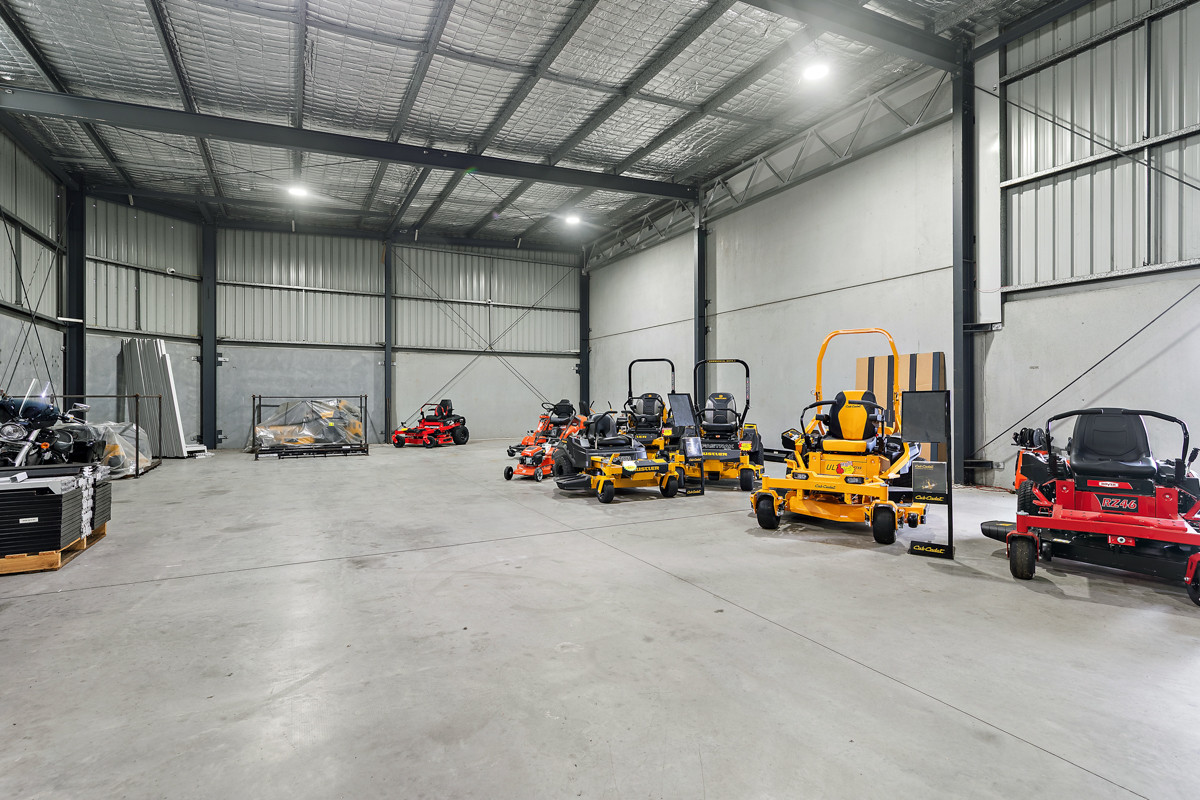 Flexible industrial units with office and warehouse functionality