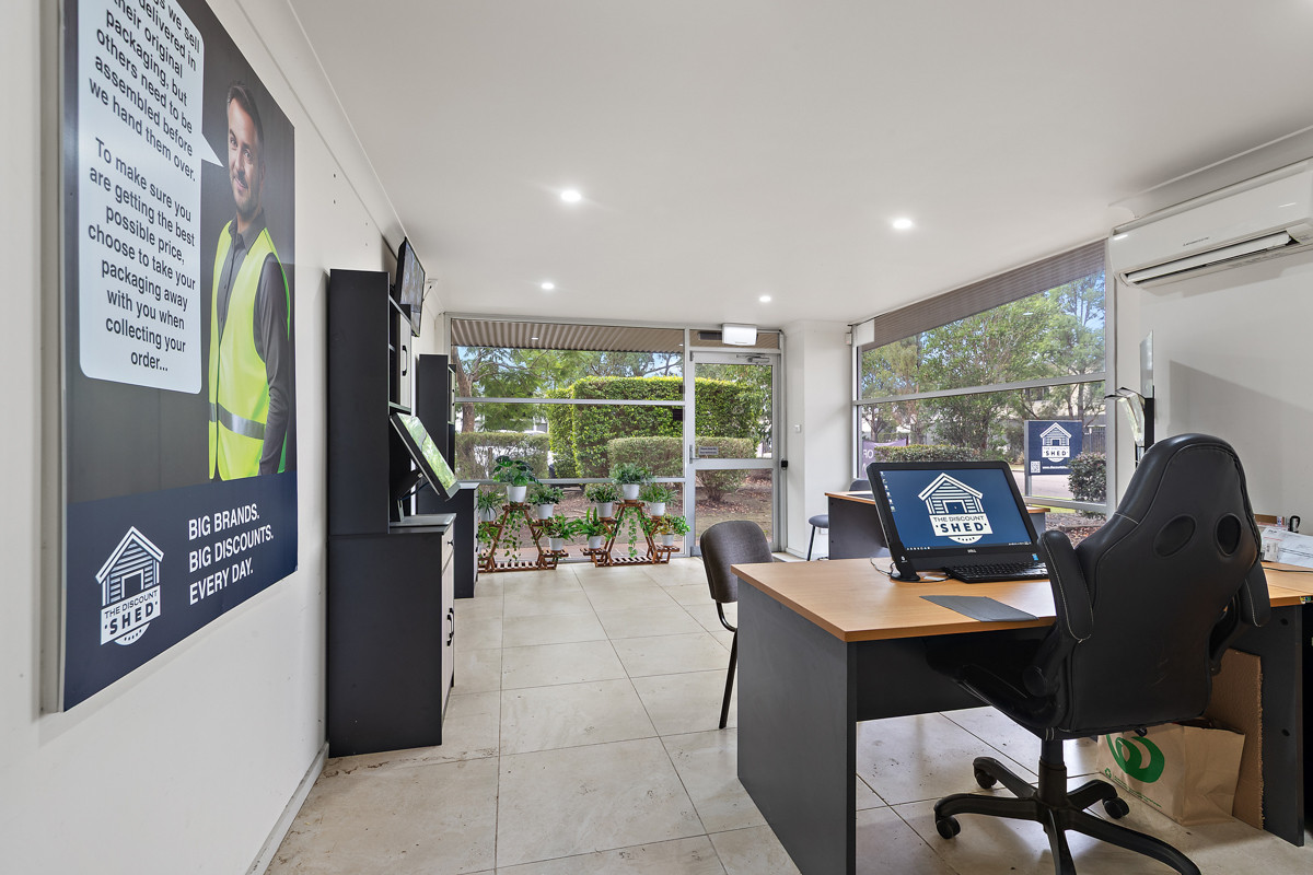 Flexible industrial units with office and warehouse functionality