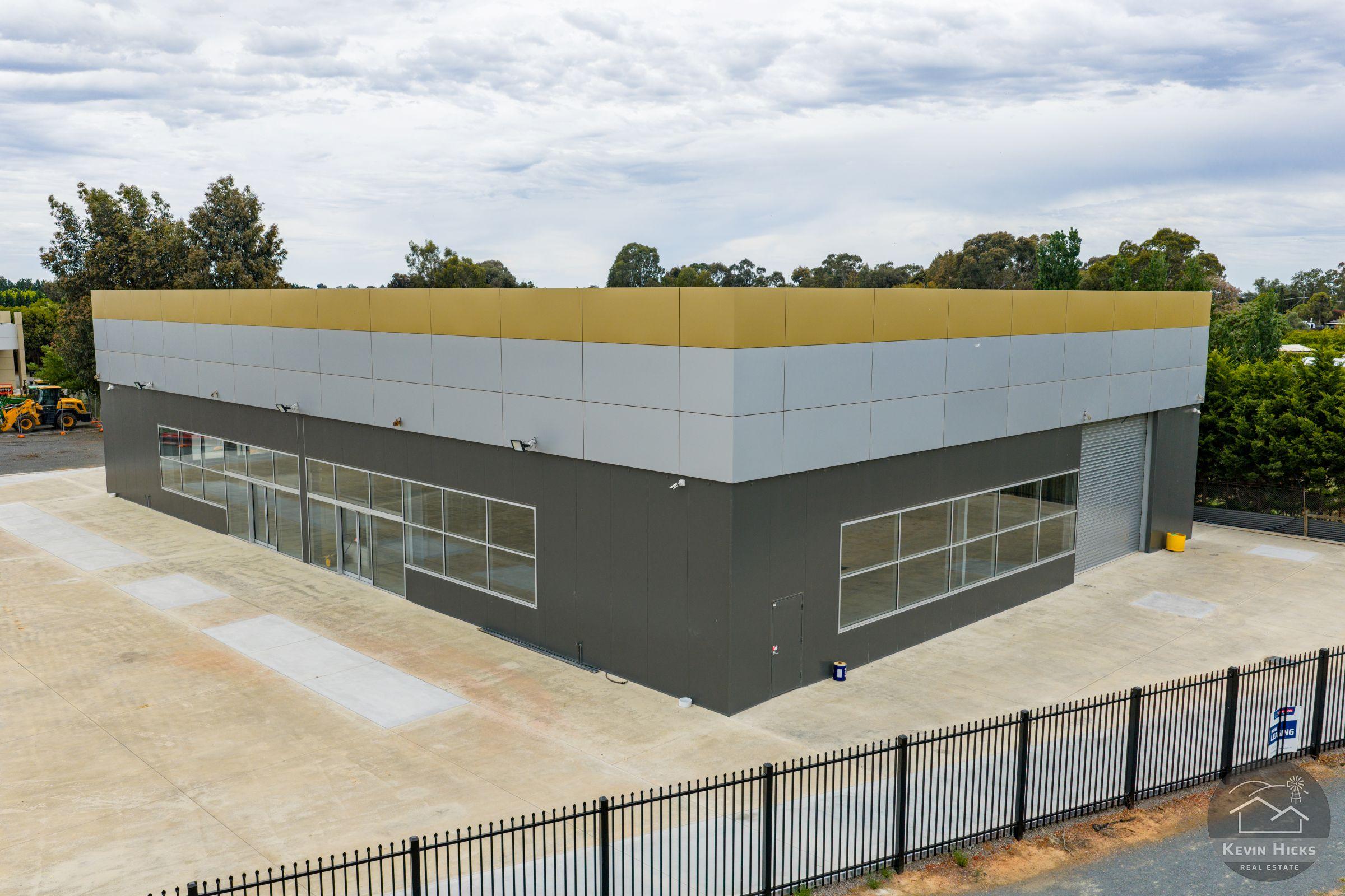 New high clearance showroom, highway frontage