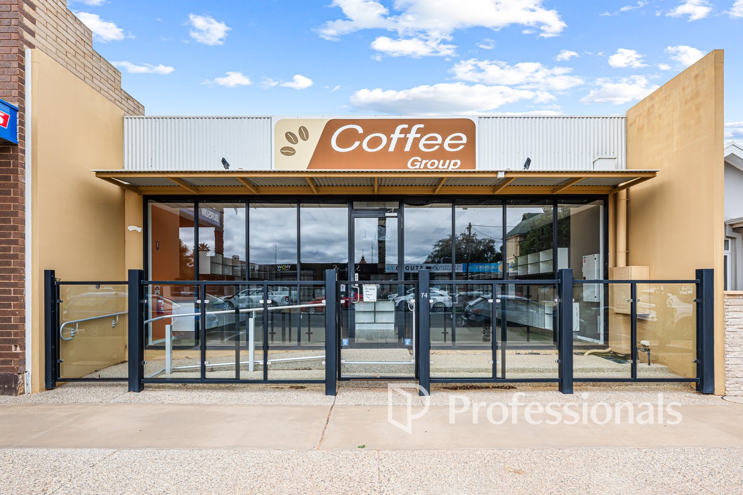 Commercial Freehold Opportunity  Prime CBD Fringe Location
