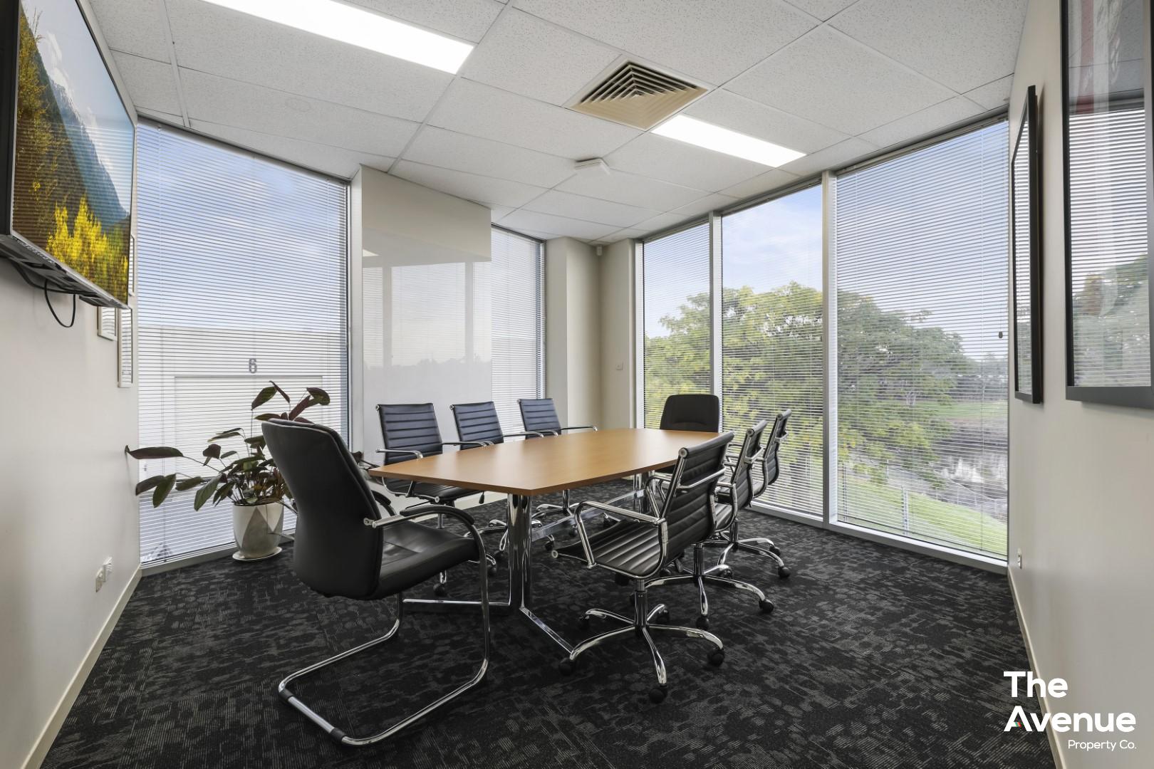 Outstanding Investment Office Investment!!