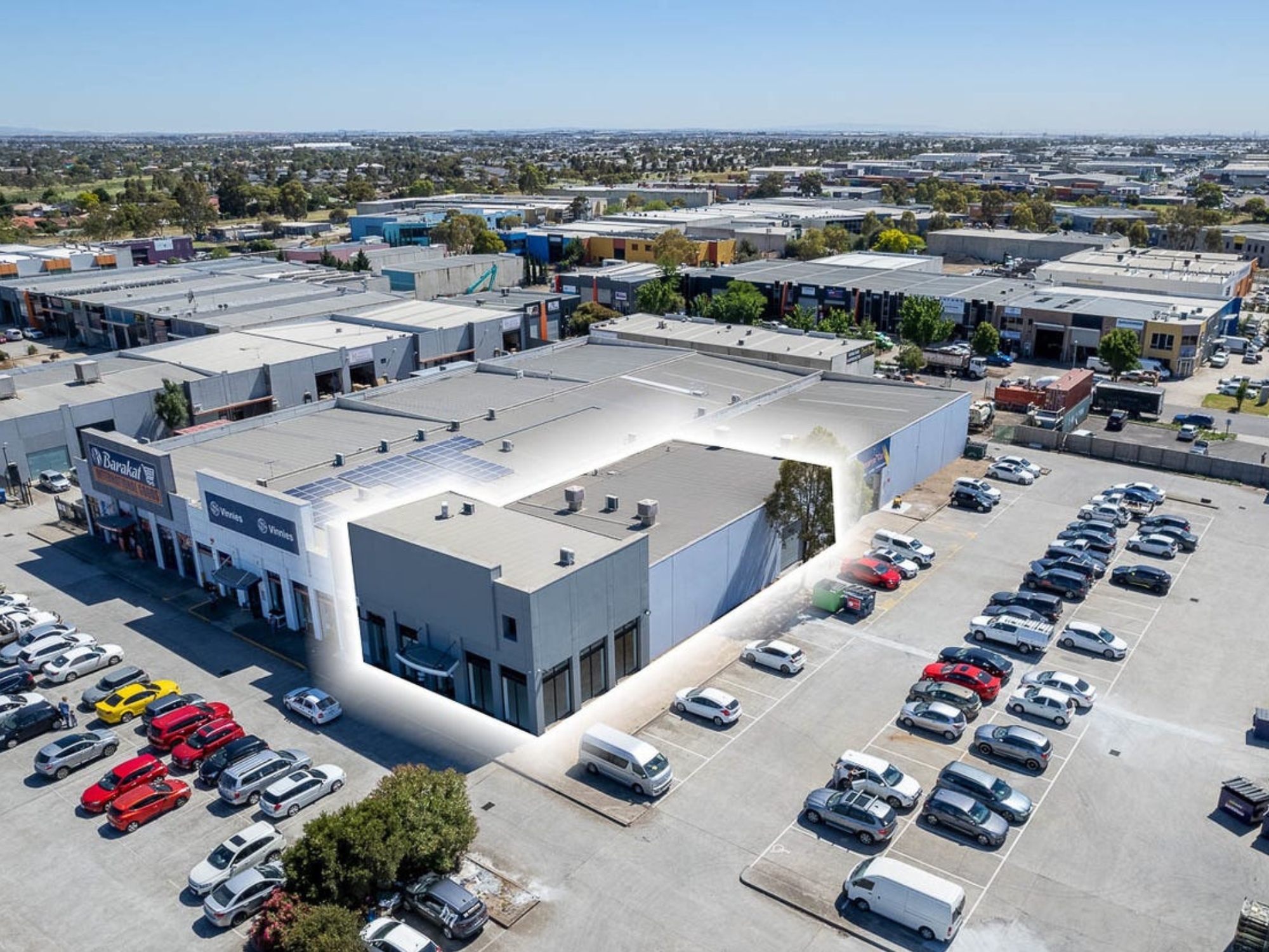 High-Exposure Showroom/Warehouse in Hoppers Crossing