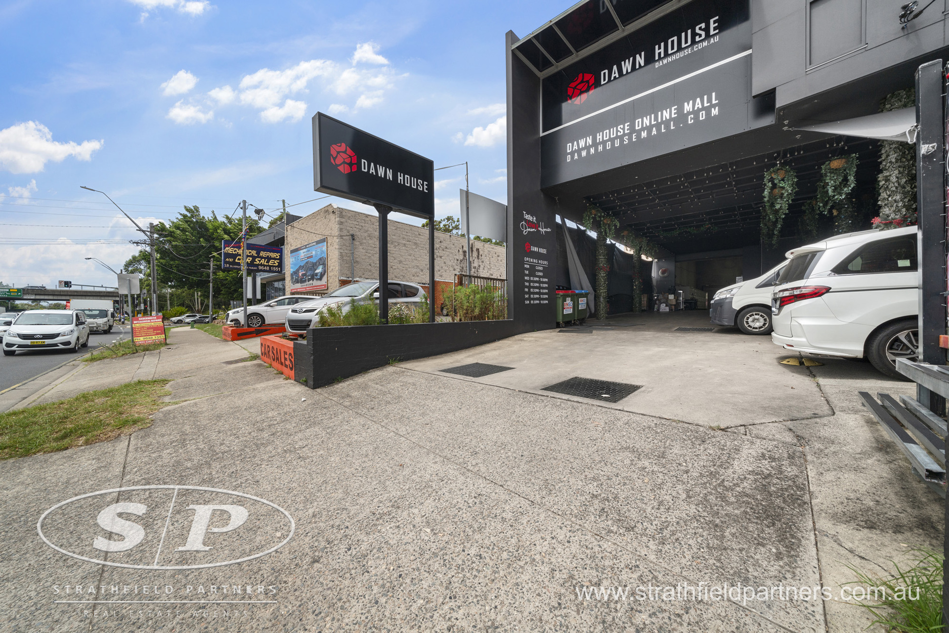 Prime Warehouse with Great Solid Occupier, Must be Sold!