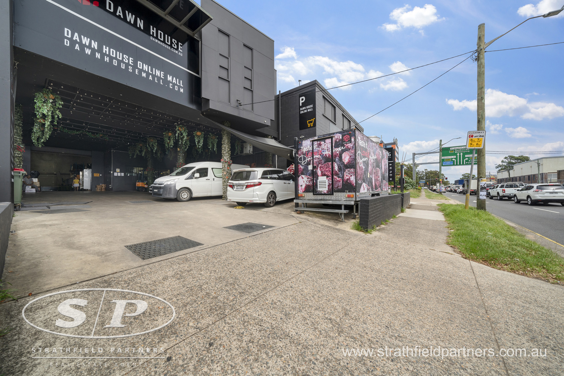 Prime Warehouse with Great Solid Occupier, Must be Sold!
