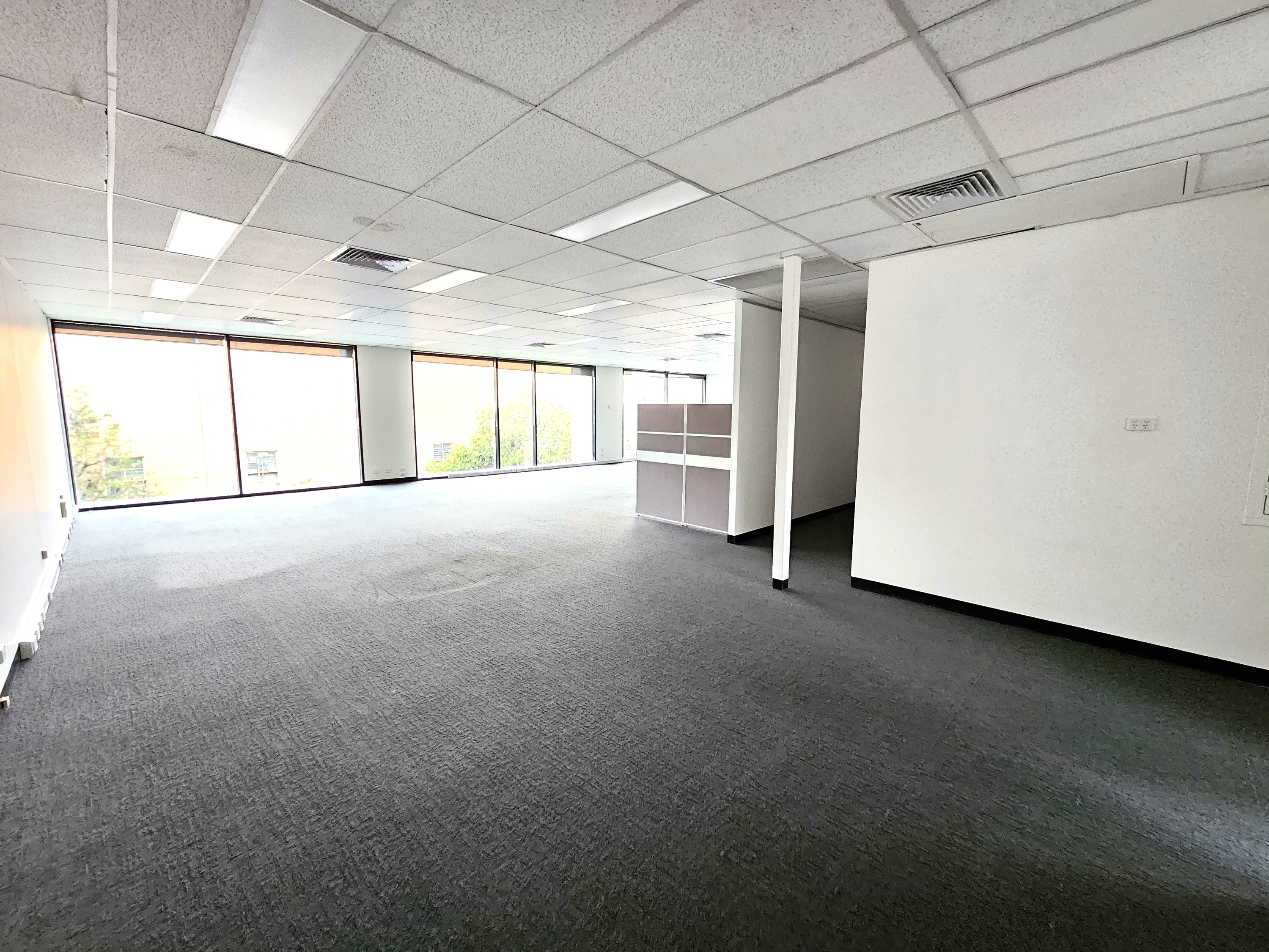 WHOLE FLOOR AVAILABLE - NEW OFFICE HQ - NO BODY CORPORATE