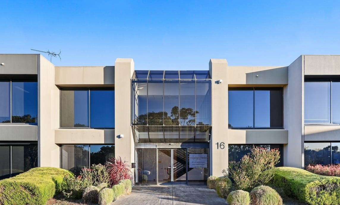 WHOLE FLOOR AVAILABLE - NEW OFFICE HQ - NO BODY CORPORATE