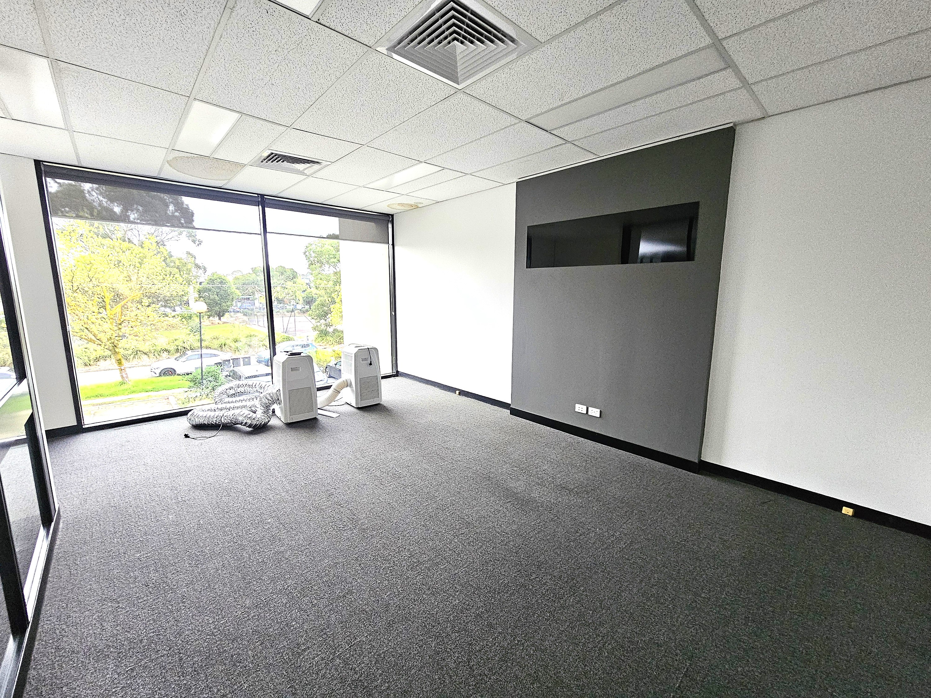 WHOLE FLOOR AVAILABLE - NEW OFFICE HQ - NO BODY CORPORATE