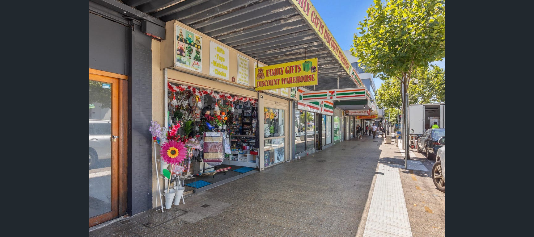 LARGE RETAIL OUTLET IN PRIME EXPOSED HIGH TRAFFIC LOCATION