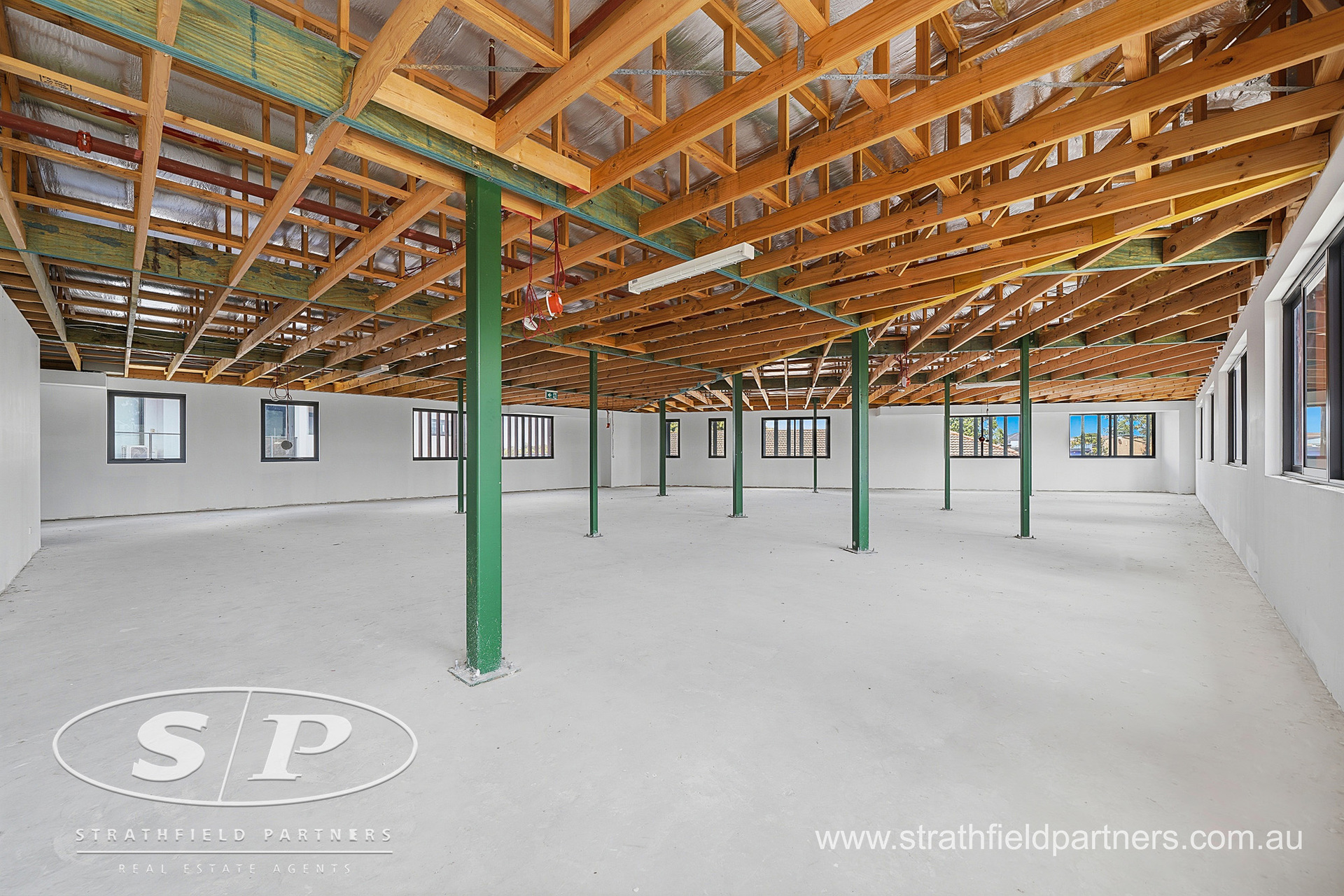 816sqm High Exposure Commercial Office with Ample Parking