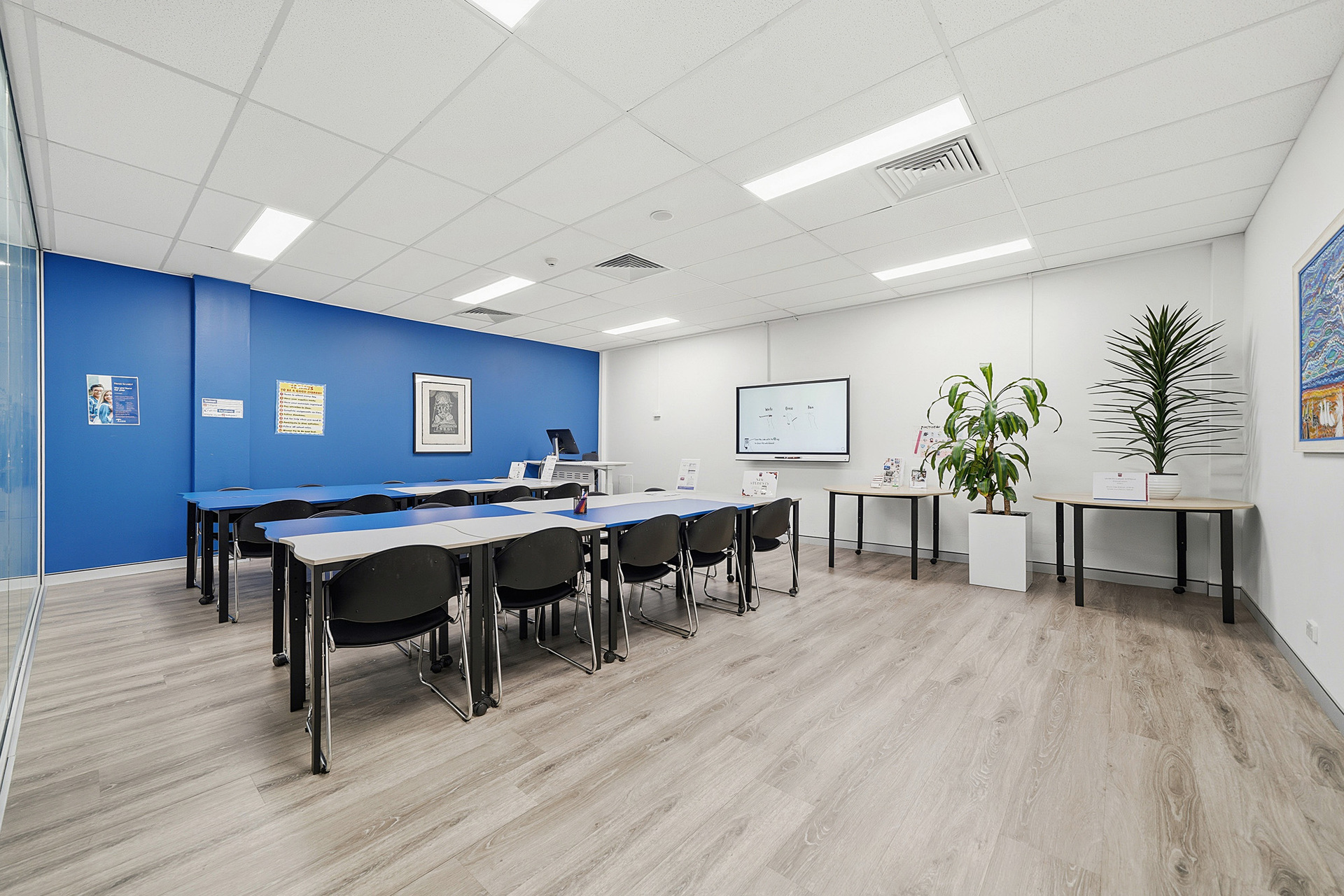 Fully Fitted 605 sqm Office with 4 Car Spaces, Ready to Occupy!
Fully Approved 9B Educational Facility |