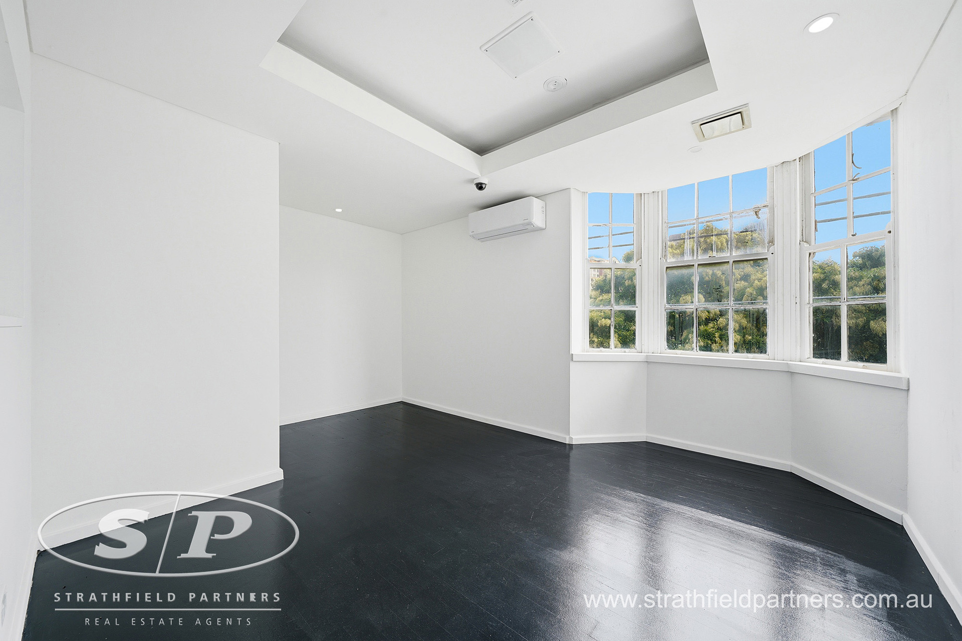 ULTRA-PRIME STRATHFIELD STATION LOCATION! Entire First Floor | First Time Offered in 20 Years