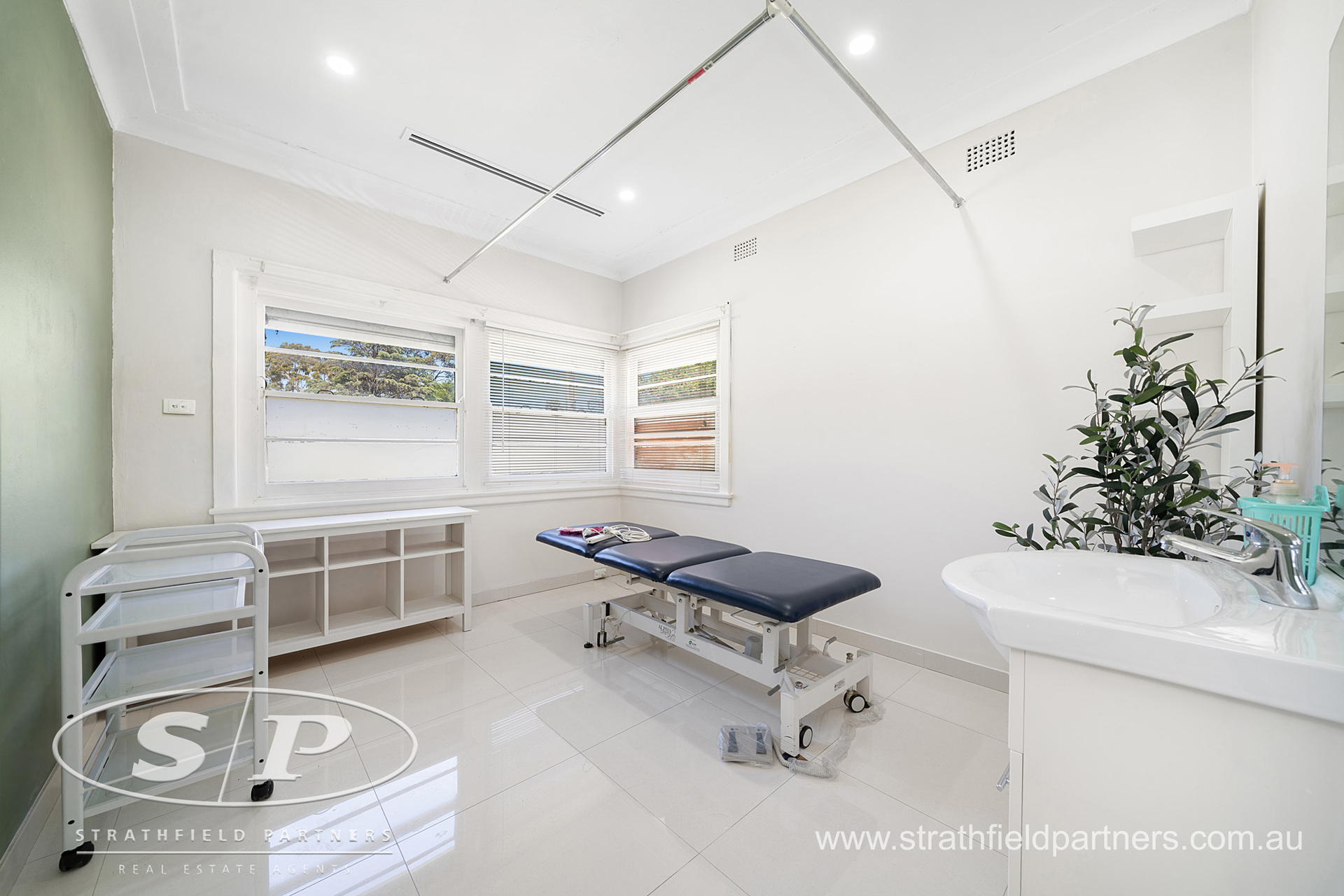 Premium Medical, Office/Consulting Opportunity in a Prime Location